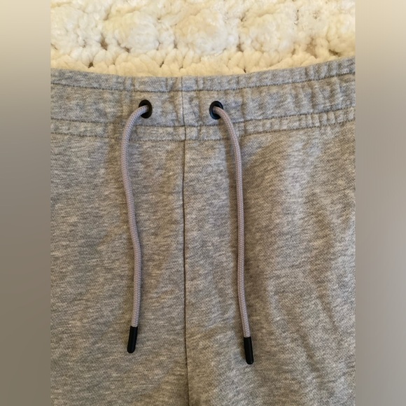 Nike grey jogging shorts - Picture 4 of 6